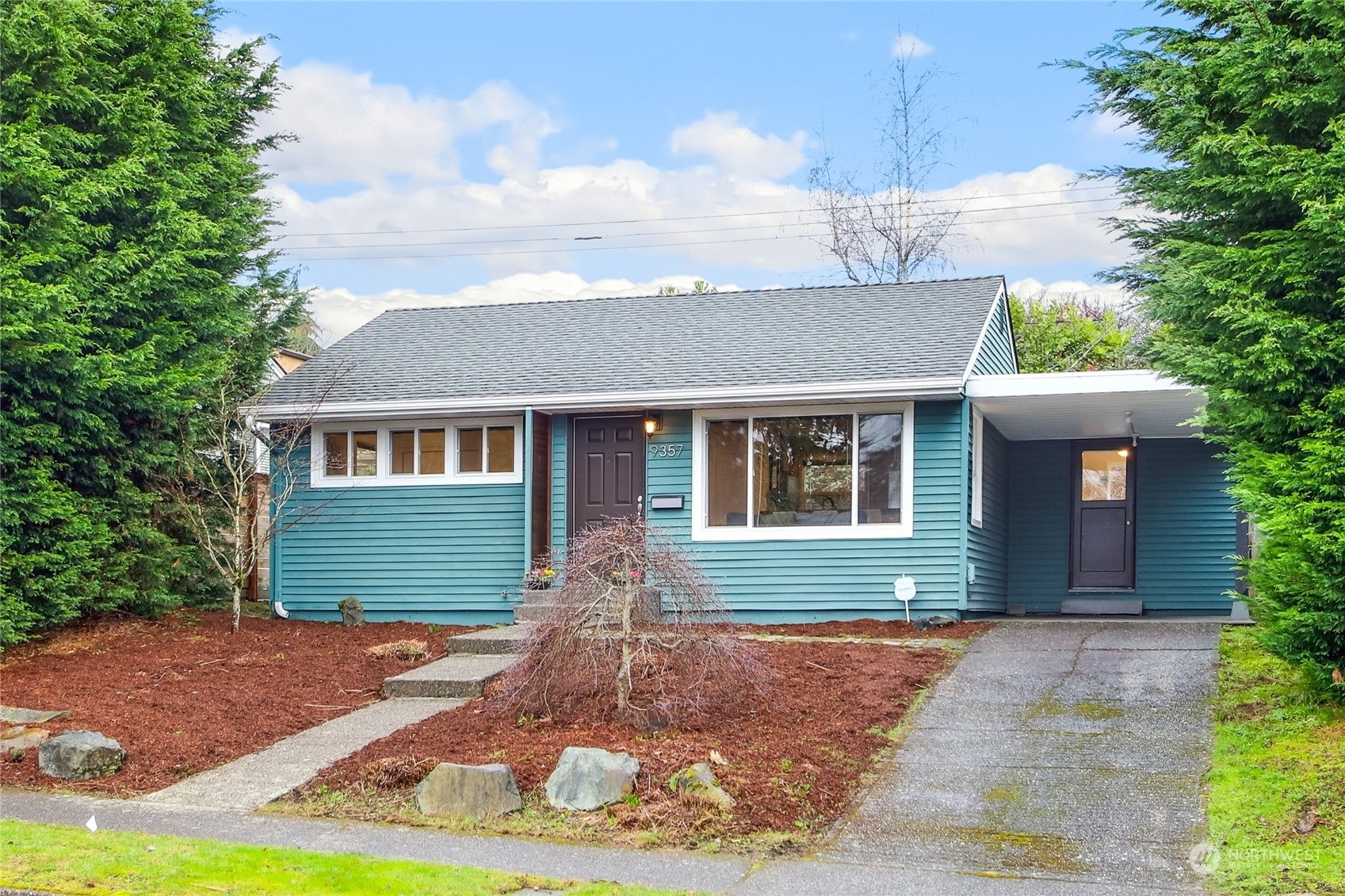 Property Photo:  9357 32nd Avenue SW  WA 98126 