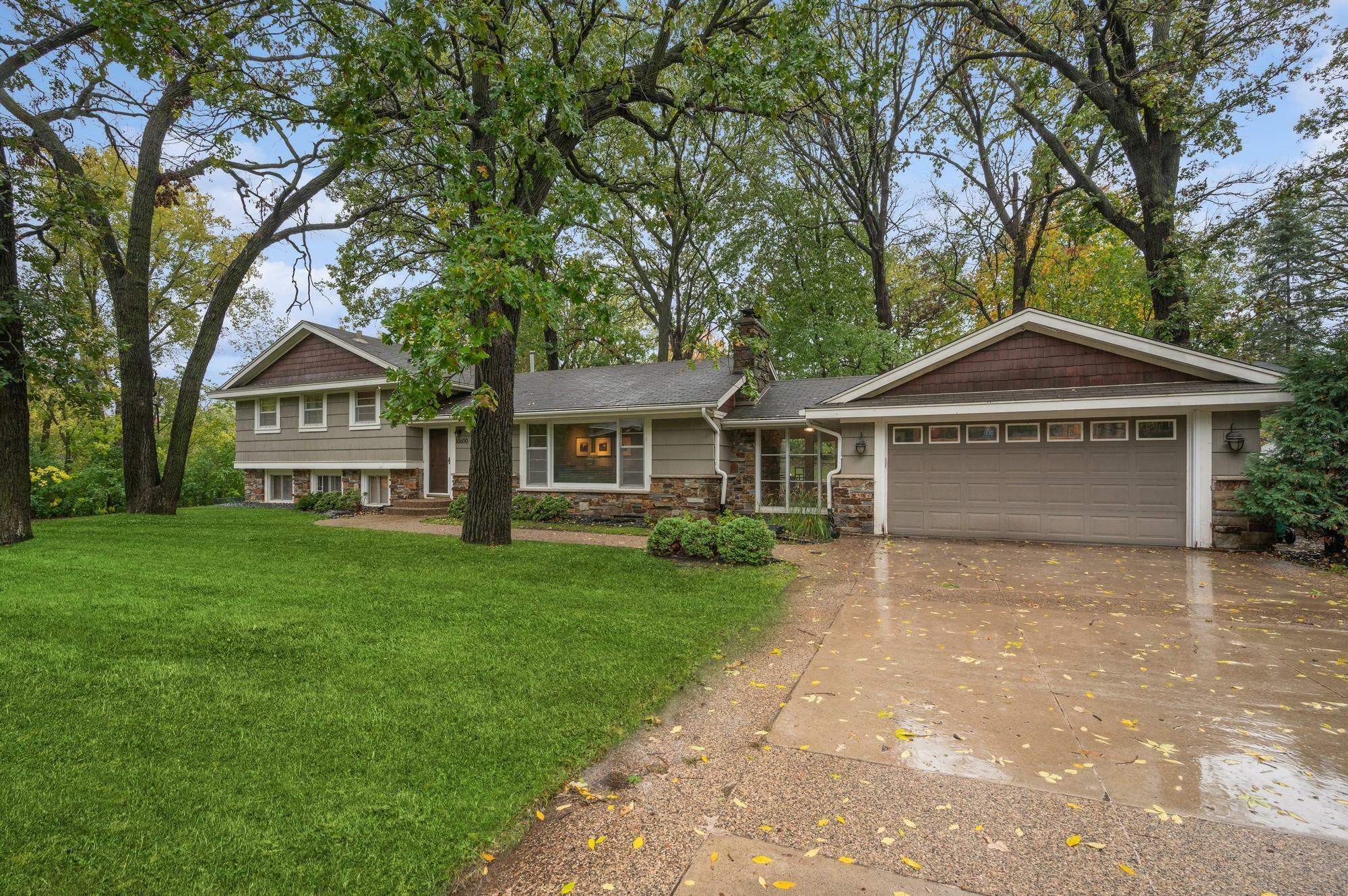 16600 Canterbury Drive  Minnetonka MN 55345 photo