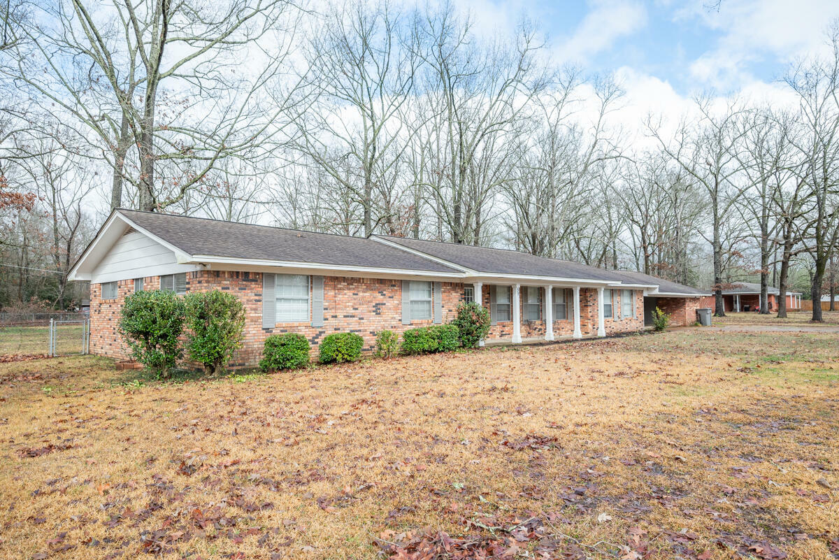 Property Photo:  59 Shasta Street  MS 39759 