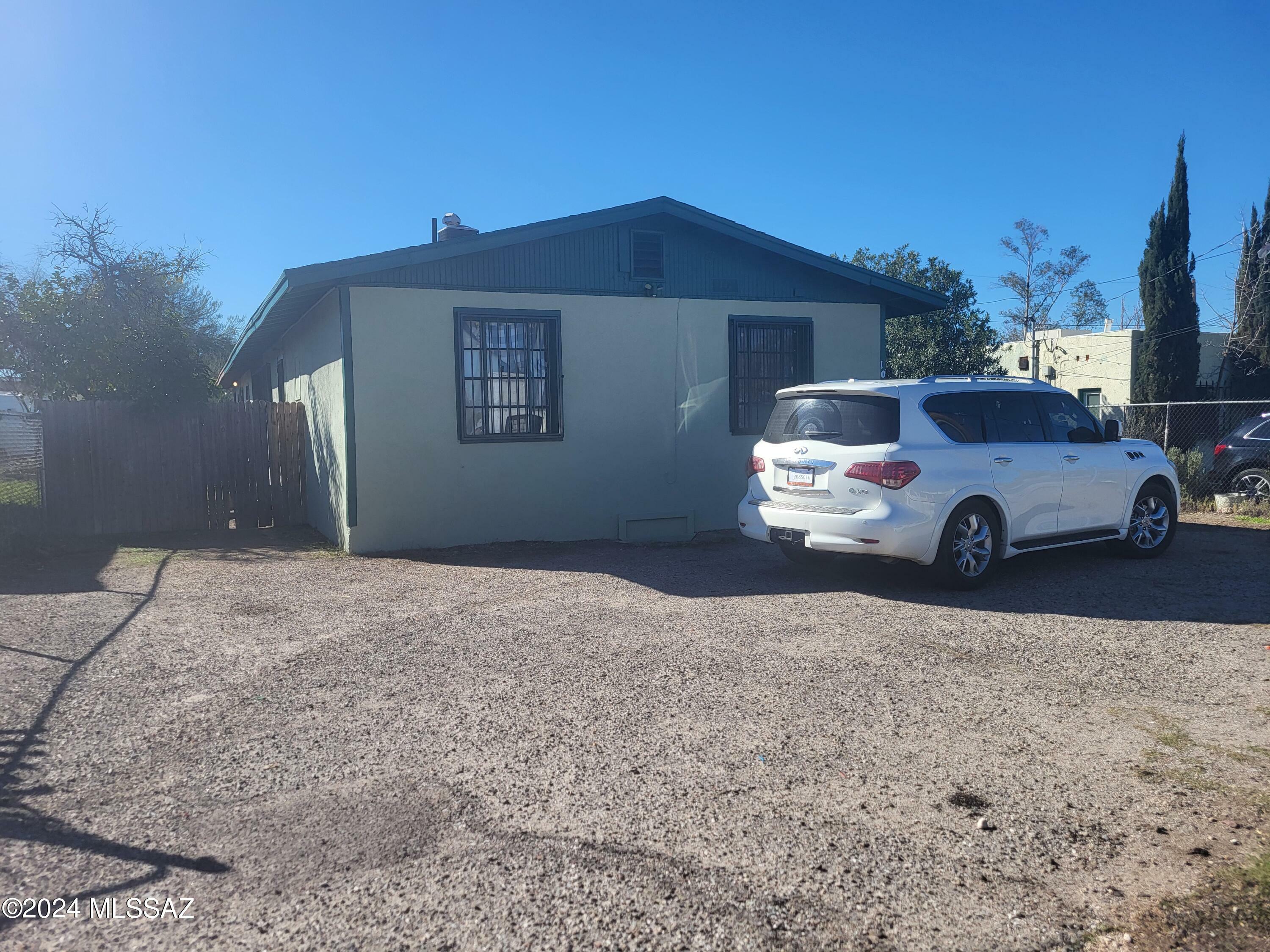 Property Photo:  103 W Kelso Street  AZ 85705 