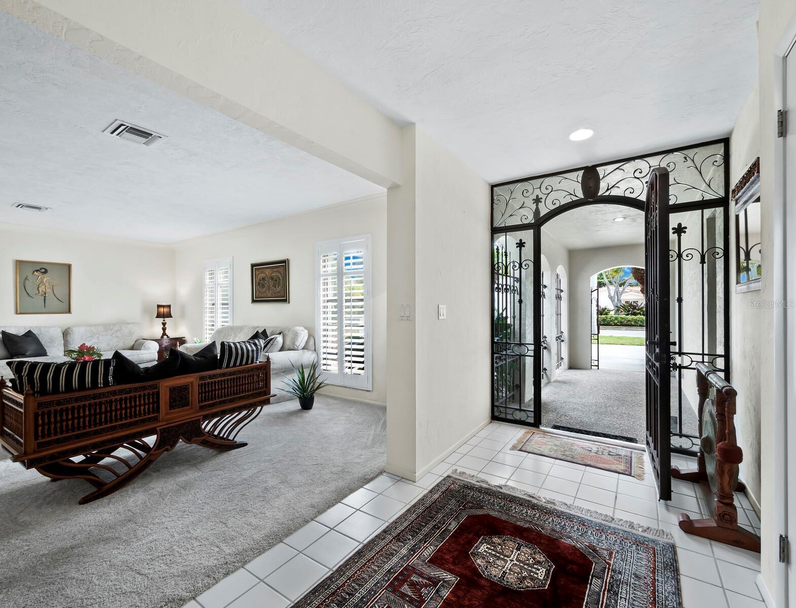 Property Photo: 540 Bird Key Drive FL 34236