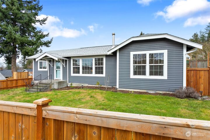 Property Photo:  1254 Puget Street  WA 98229 
