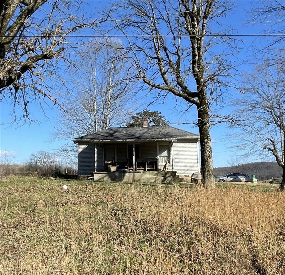 Property Photo:  695 London Pace Sink Road  KY 42749 