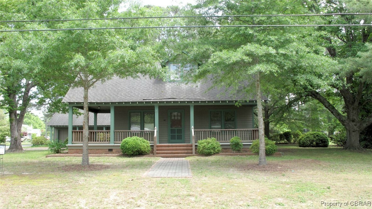 Property Photo:  411 Rappahannock Avenue  VA 23175 