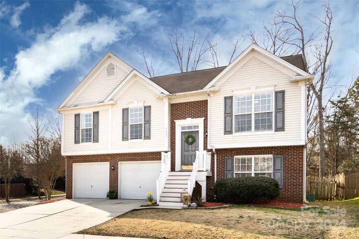 9327 Bellegarde Drive  Charlotte NC 28277 photo