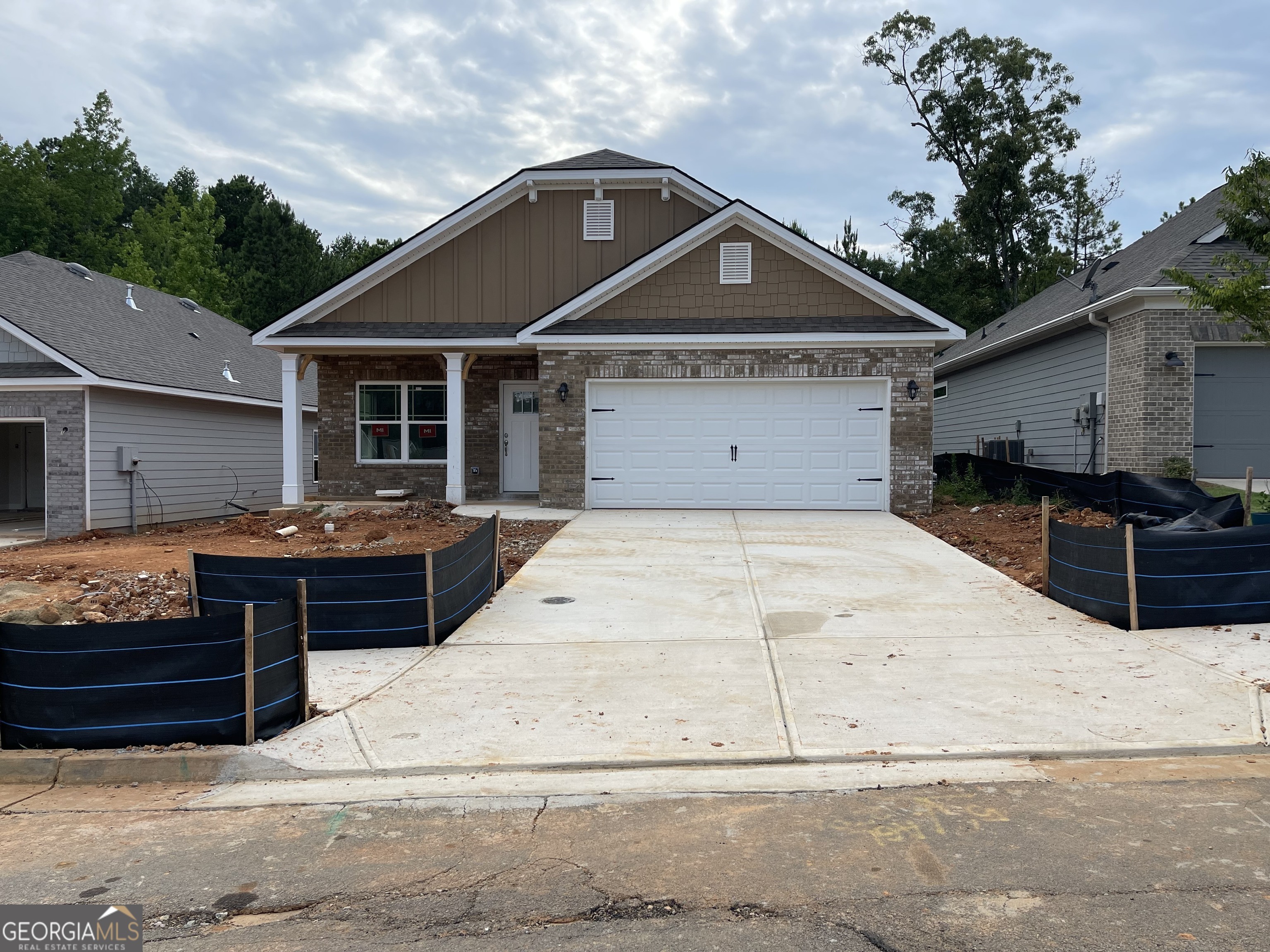 Property Photo: 148 Windmill Way 25 GA 30117