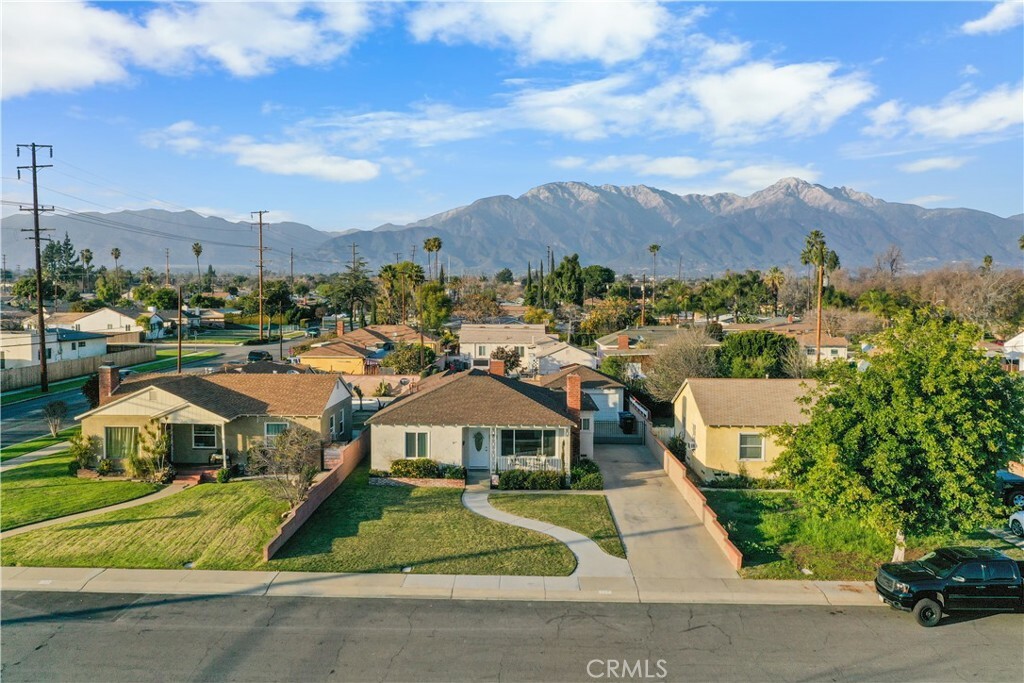 Property Photo: 707 E Bonnie Brae Court CA 91764