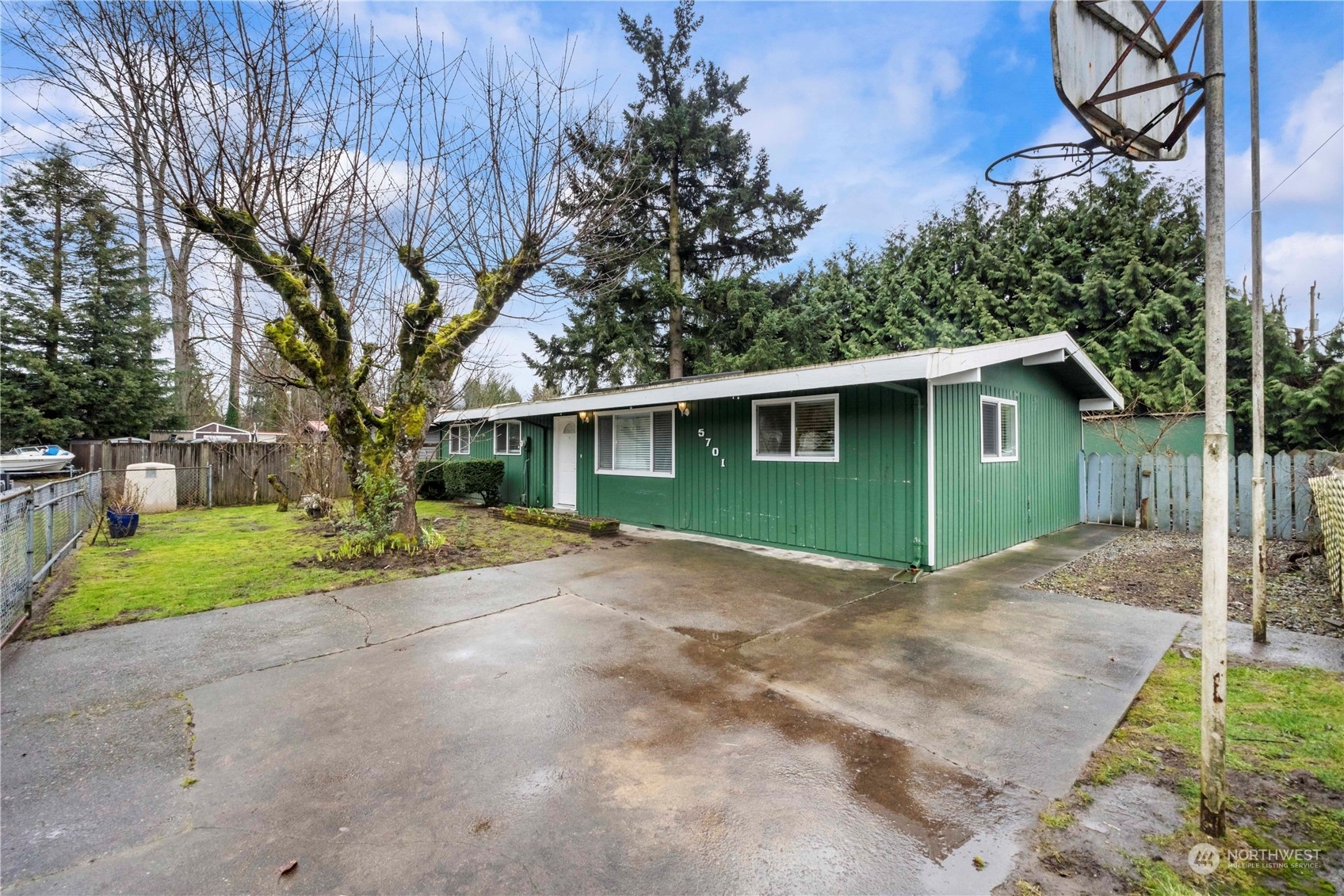 Property Photo:  5701 S Pamela Drive  WA 98178 