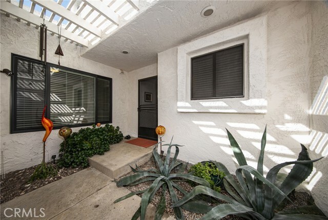 Property Photo:  413 N Calle Alvarado  CA 92262 