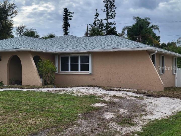 Property Photo:  21301 Washburn Avenue  FL 33952 