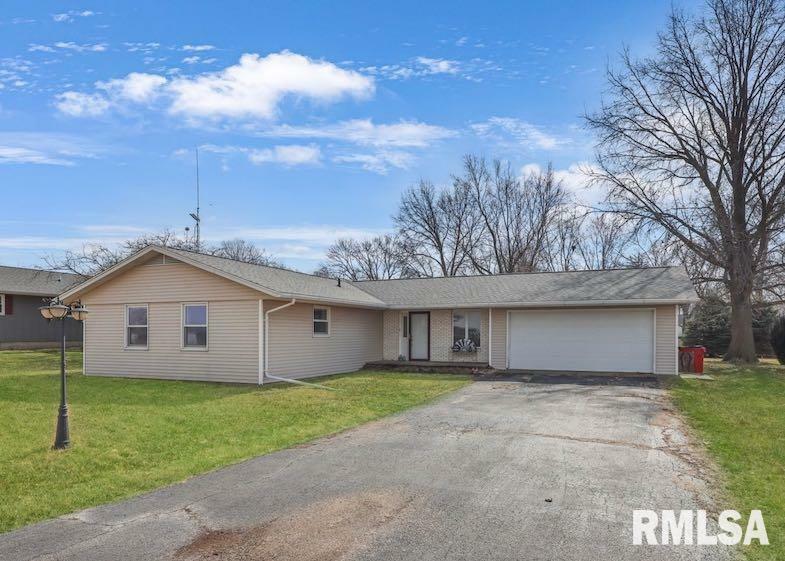 Property Photo:  202 W Williams Street  IL 61572 