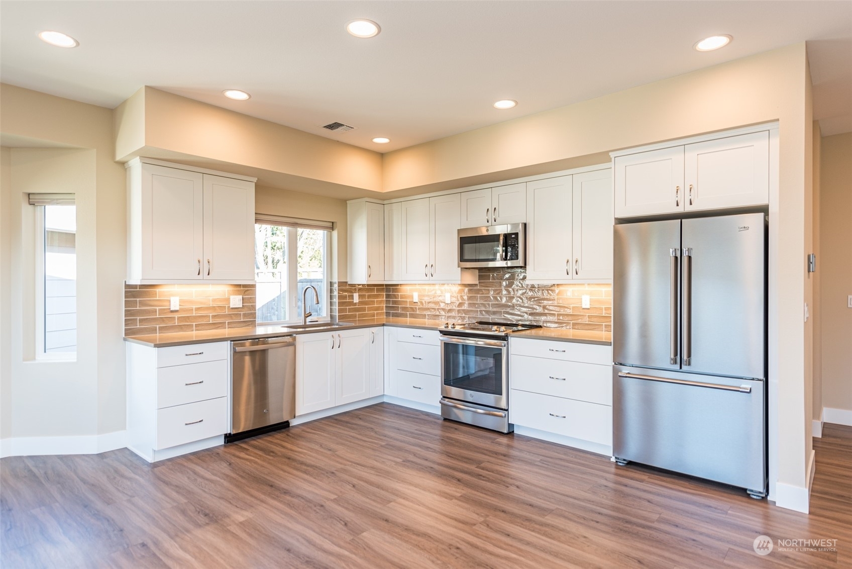 Property Photo: 502 W Evergreen Farm Way WA 98382