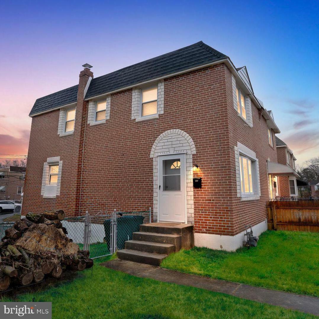 Property Photo: 407 Terravilla Lane PA 19078