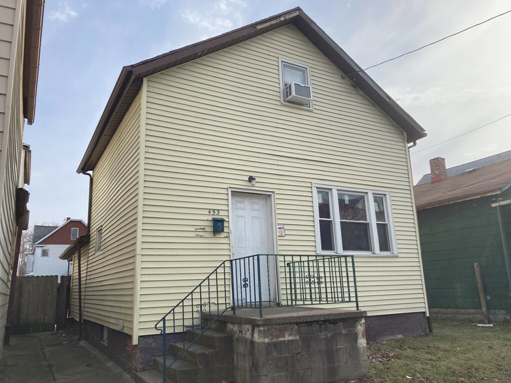 Property Photo:  453 E 13th Street  PA 16503 