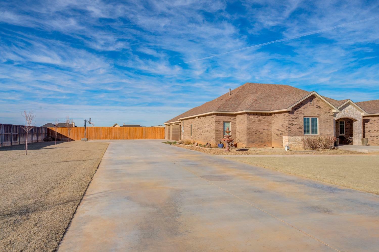 Property Photo:  5006 County Road 7920  TX 79424 