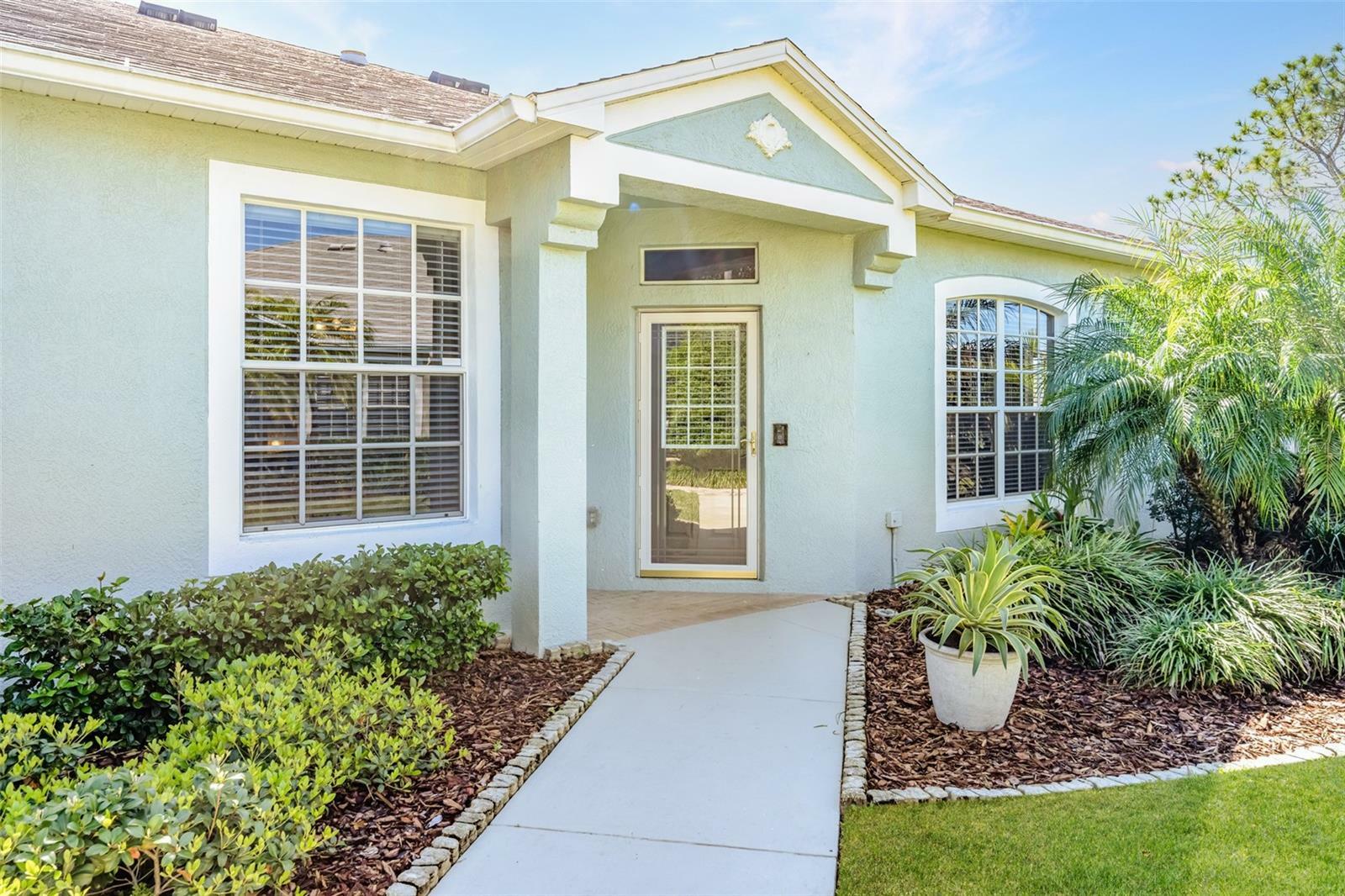 Property Photo:  5843 Heronpark Place  FL 33547 