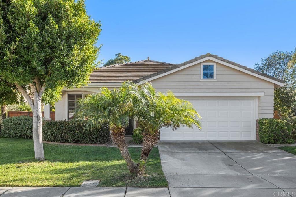 Property Photo:  1021 Lands End Court  CA 92011 