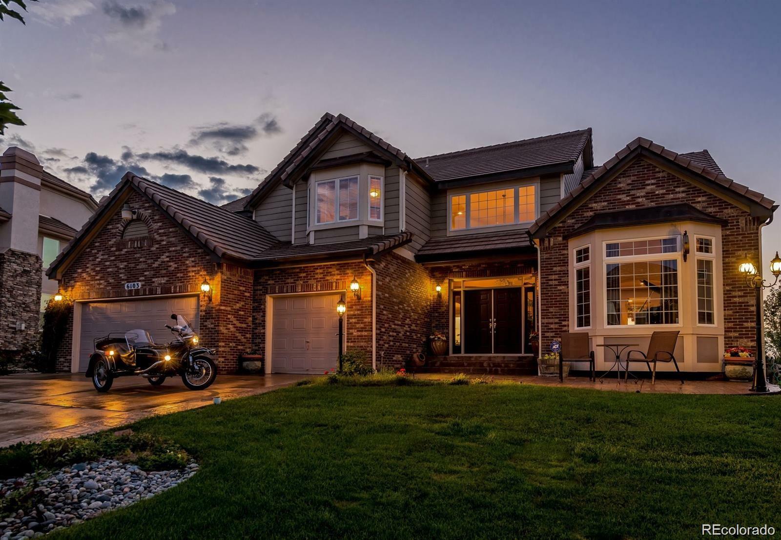Property Photo:  