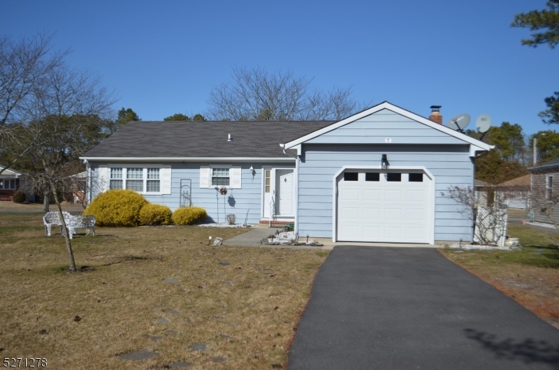 Property Photo:  7 Polonaise Dr  NJ 08757 