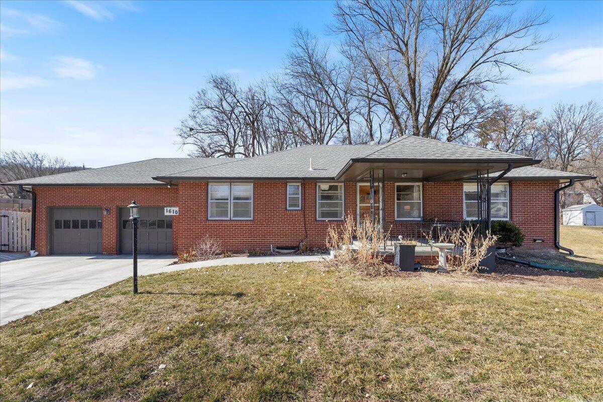 Property Photo:  1610 N Broadway  IA 51503 