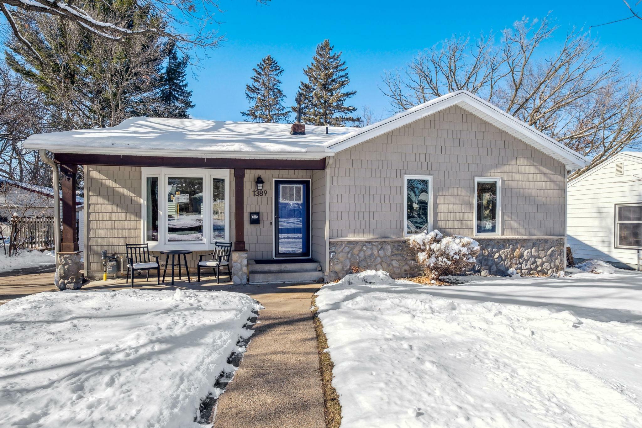 Property Photo:  1389 Sumner Street  MN 55116 