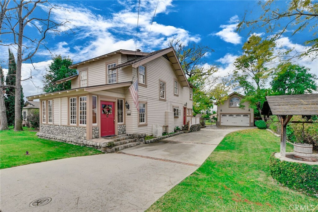 Property Photo: 977 N Glendora Avenue CA 91724