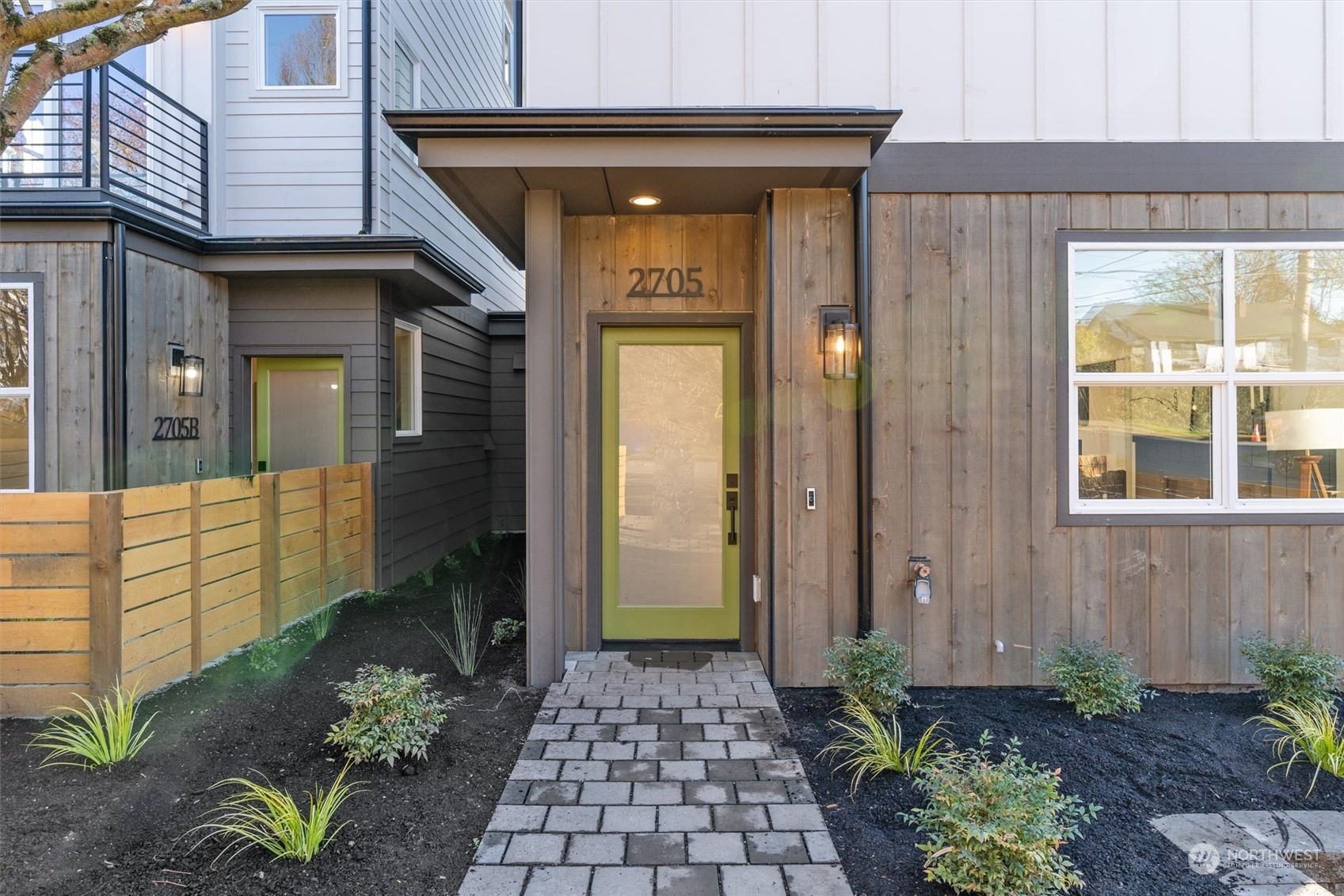 Property Photo: 2705 NE 54th Street WA 98105
