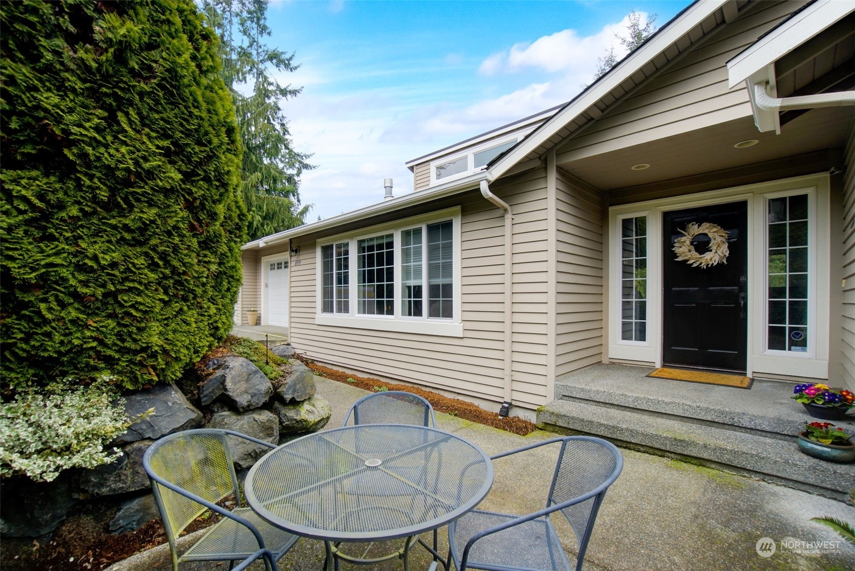 Property Photo:  6909 174th Street SW  WA 98026 