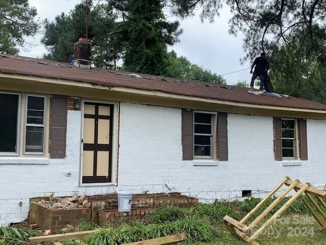 Property Photo:  95 Johnson Street  NC 28170 