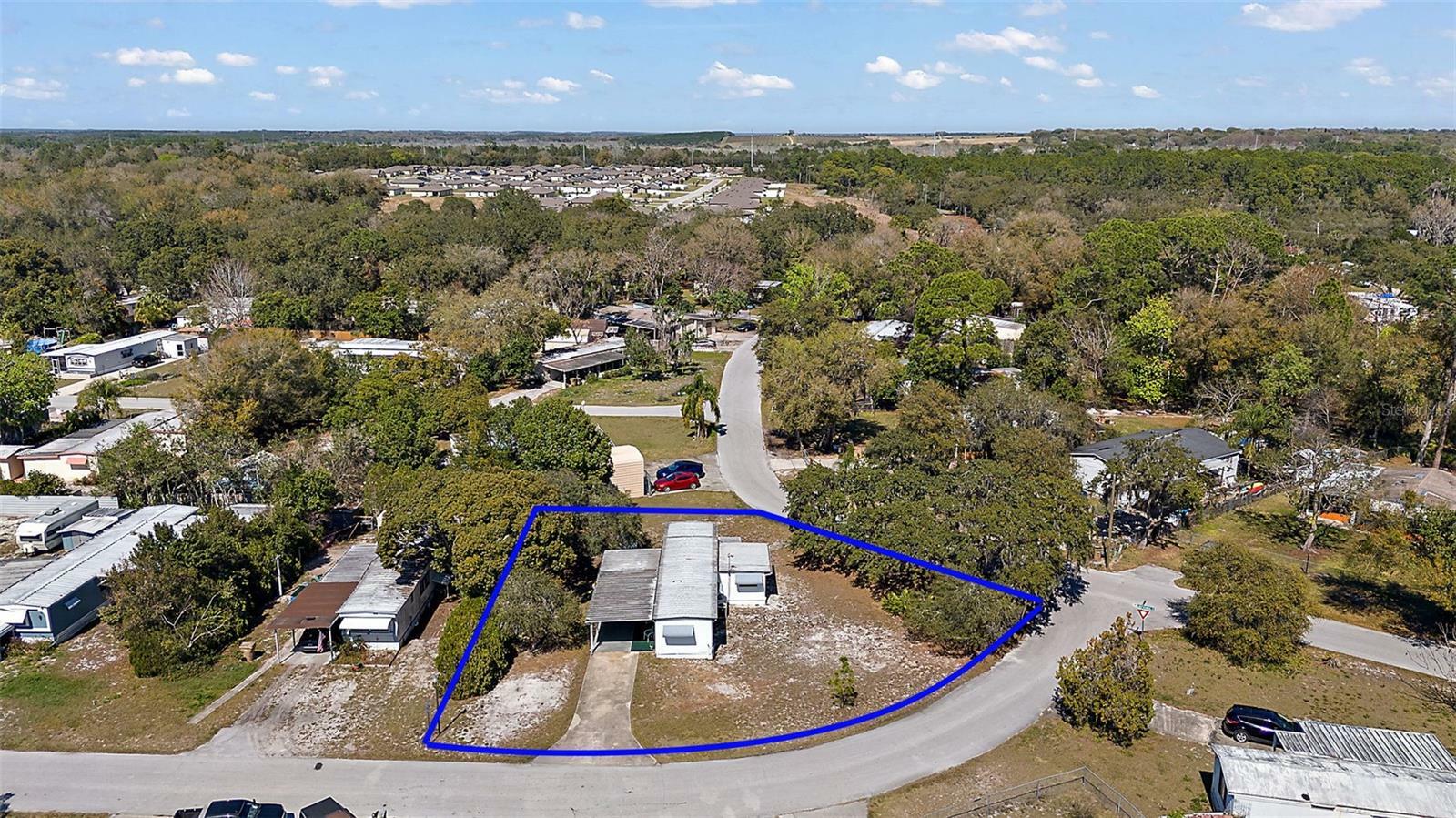 Property Photo:  35319 Lake Bradley Drive  FL 34788 