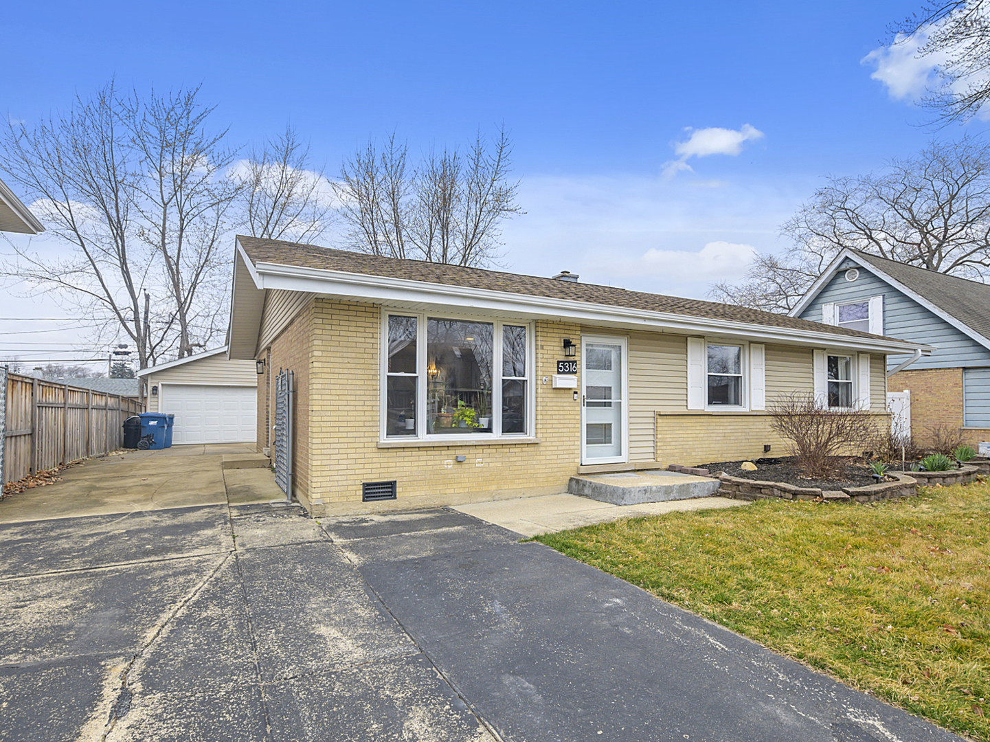 Property Photo:  5316 Arbor Lane  IL 60418 