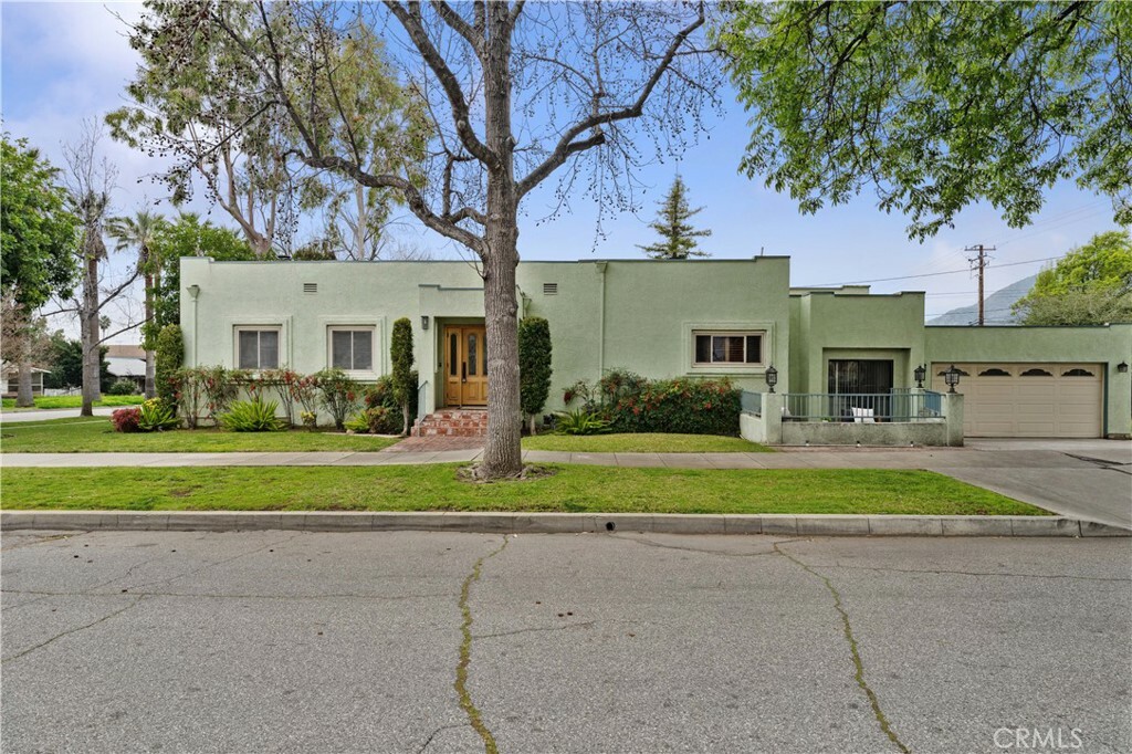 Property Photo:  231 E Bennett Avenue  CA 91741 