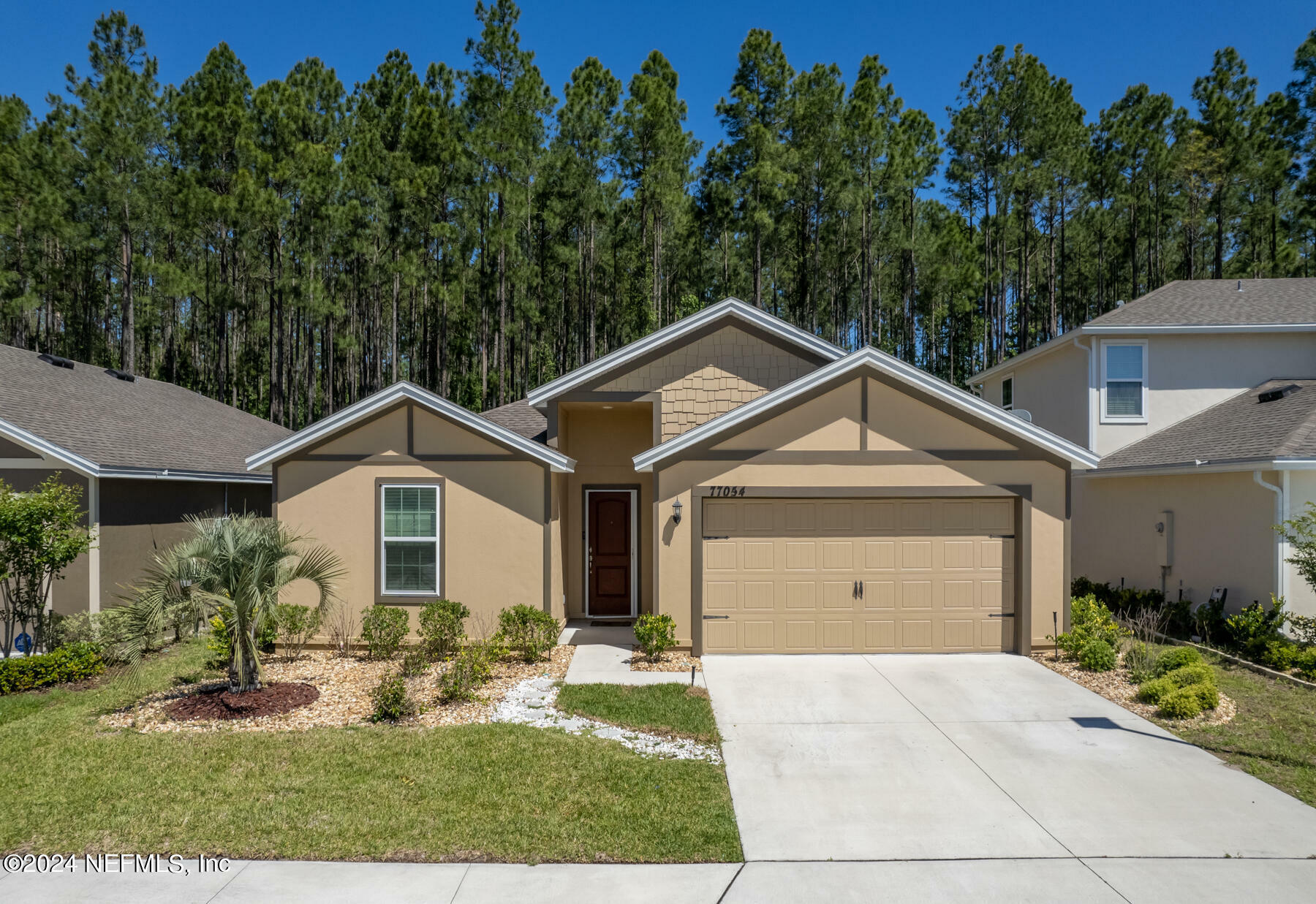 Property Photo:  77054 Crosscut Way  FL 32097 