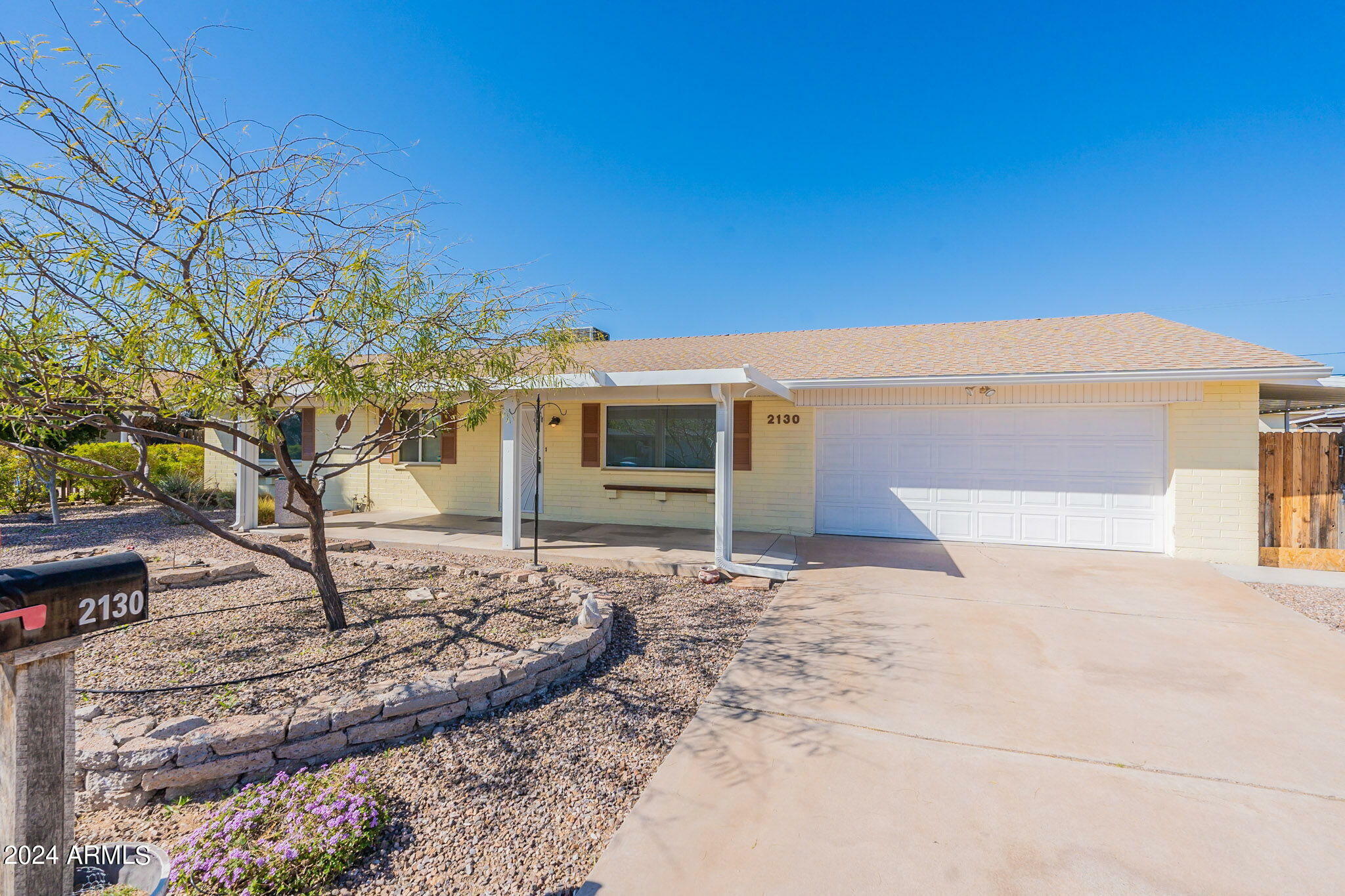 Property Photo:  2130 W Greenbriar Drive  AZ 85023 