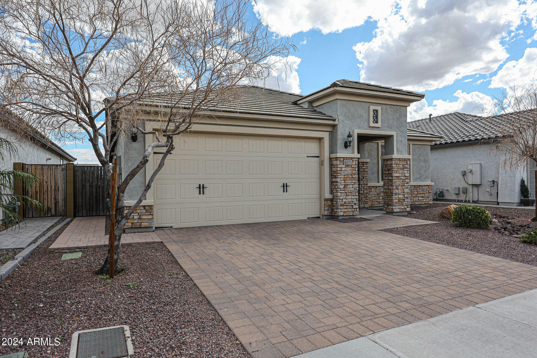 Property Photo:  6511 W Madre Del Oro Drive  AZ 85083 