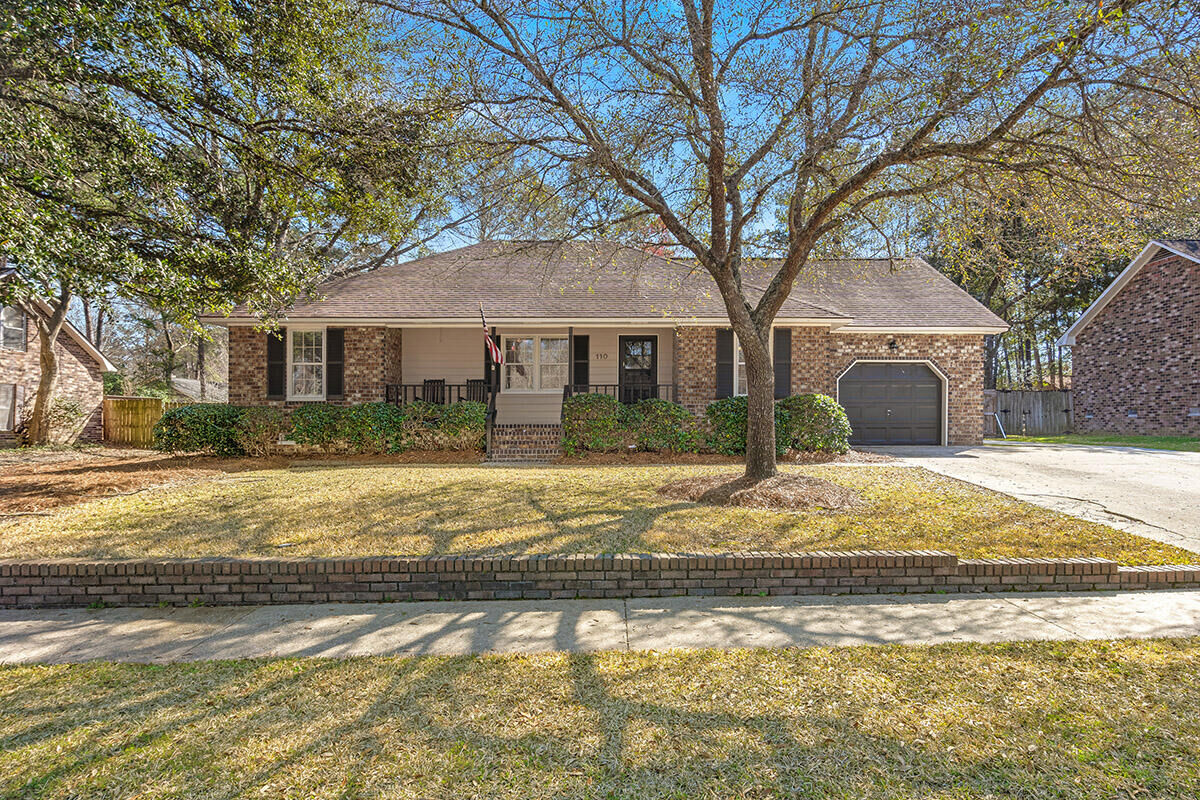 Property Photo: 110 Cherry Hill Ave SC 29445