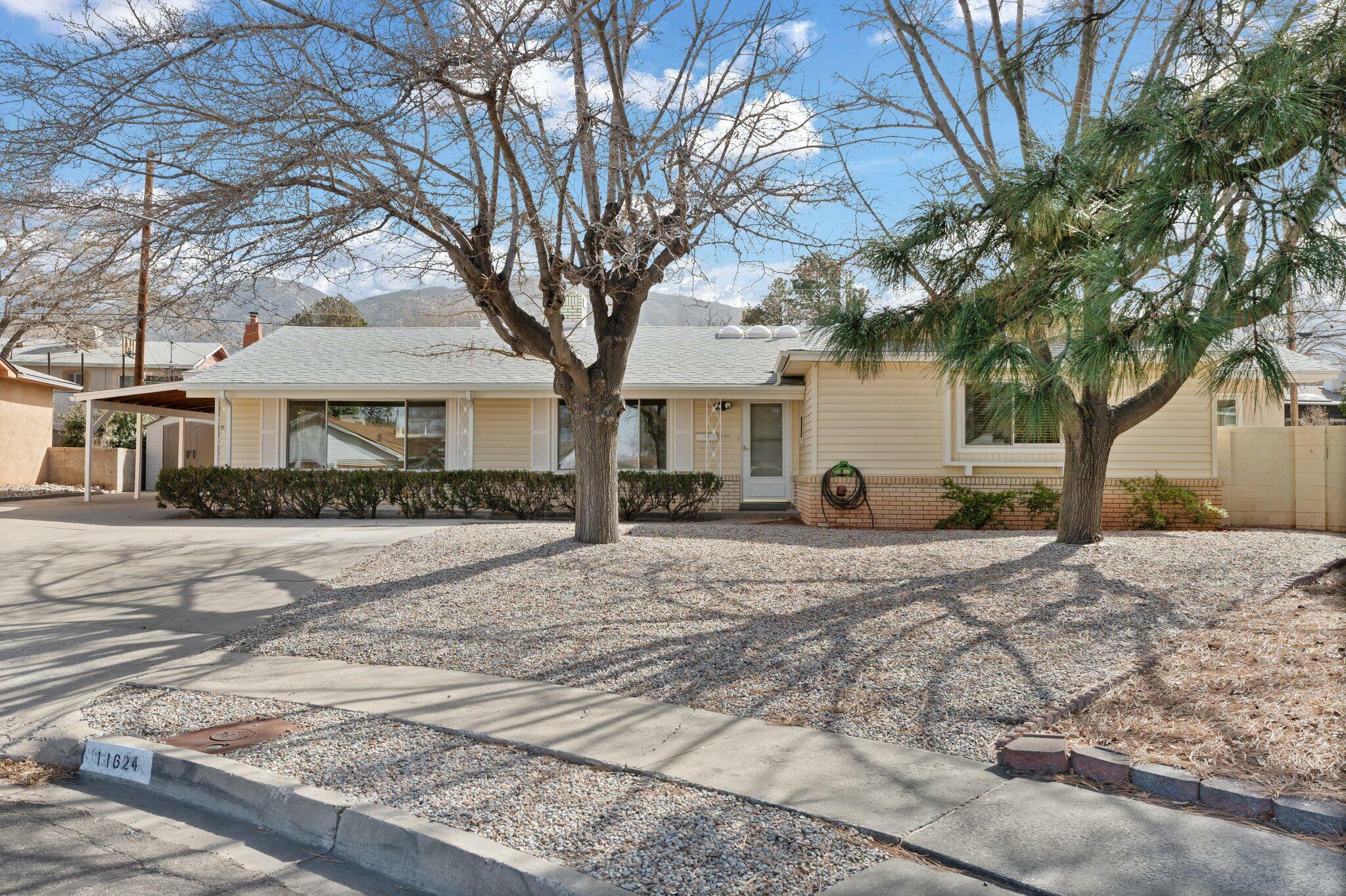 Property Photo:  11624 Riviera Road NE  NM 87111 