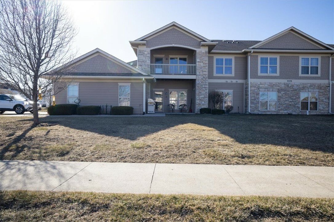 2506 NE Oak Drive 4  Ankeny IA 50021 photo