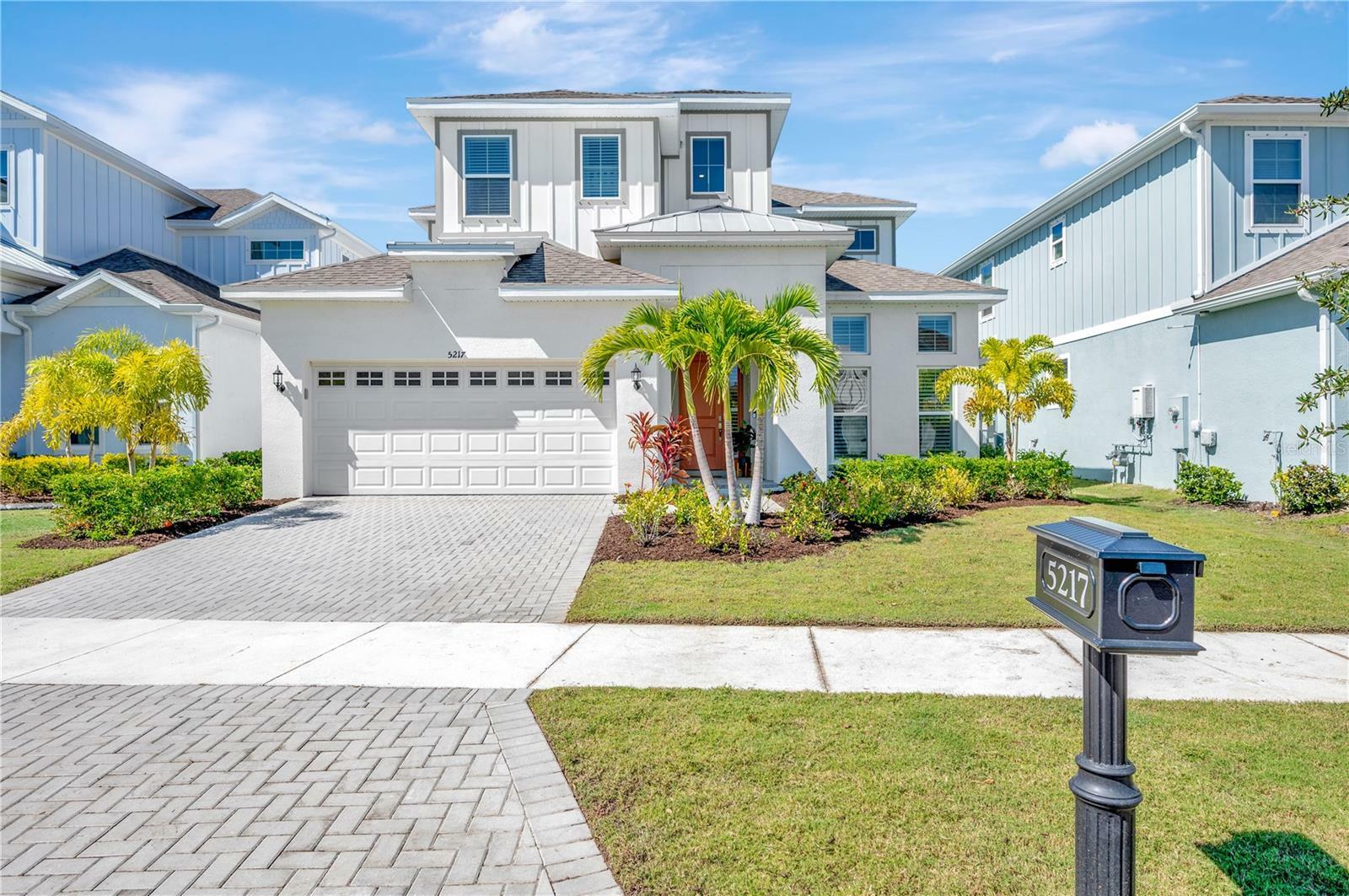 Property Photo:  5217 Wishing Arch Drive  FL 33572 