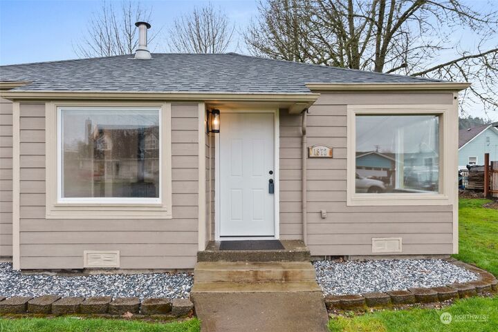1872 SW Snively Avenue  Chehalis WA 98532 photo