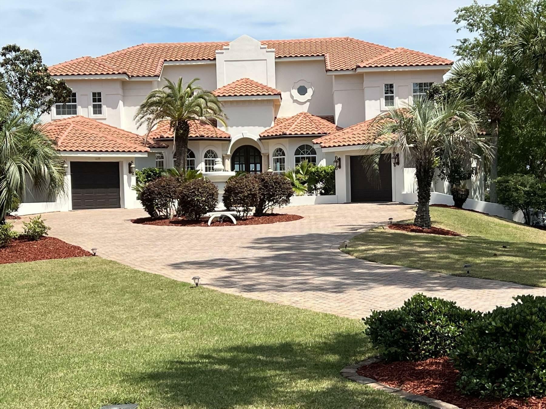 Property Photo:  1239 Driftwood Point Road  FL 32459 