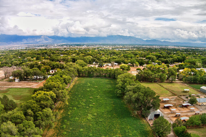 7028 Rio Grande Boulevard NW  Los Ranchos NM 87107 photo