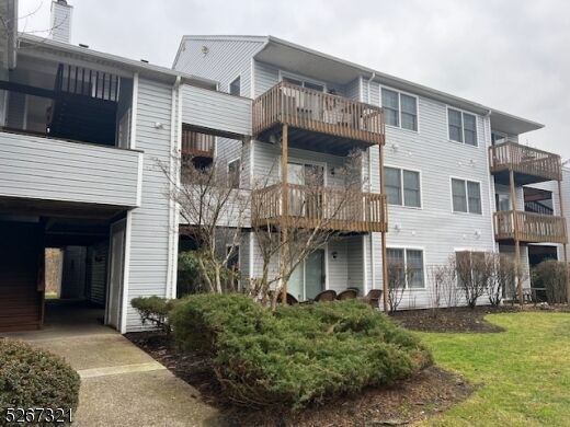 Property Photo:  164 Stonyridge Dr 164  NJ 07035 