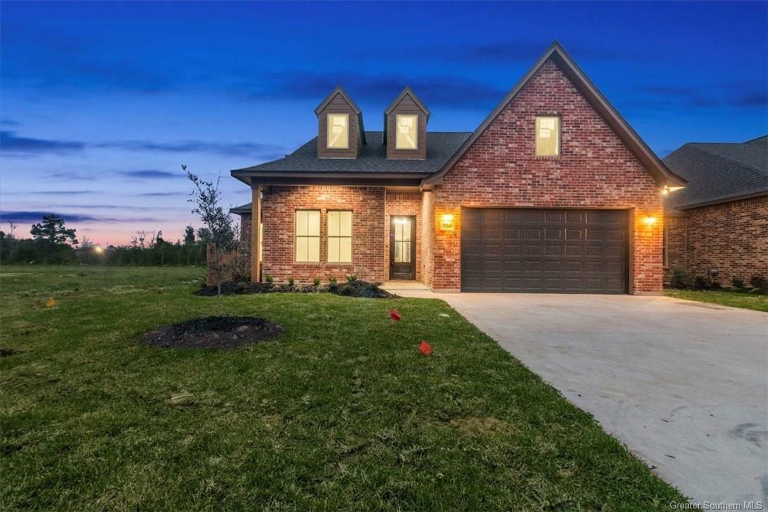 Property Photo: 721 Lakewood Pt Drive LA 70605