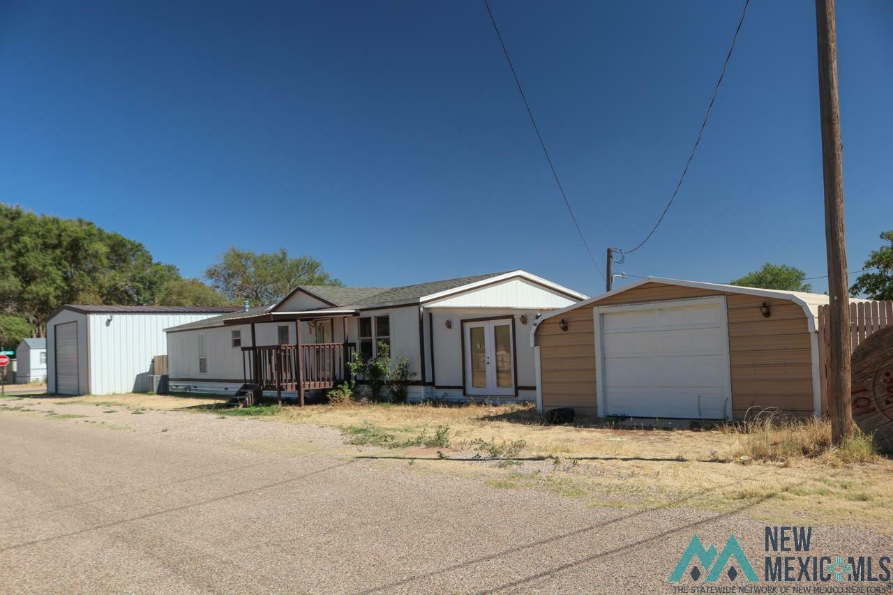 Property Photo:  1901 Redwine Orange  NM 88130 