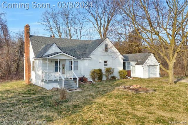 Property Photo:  23735 Arsenal Road  MI 48134 