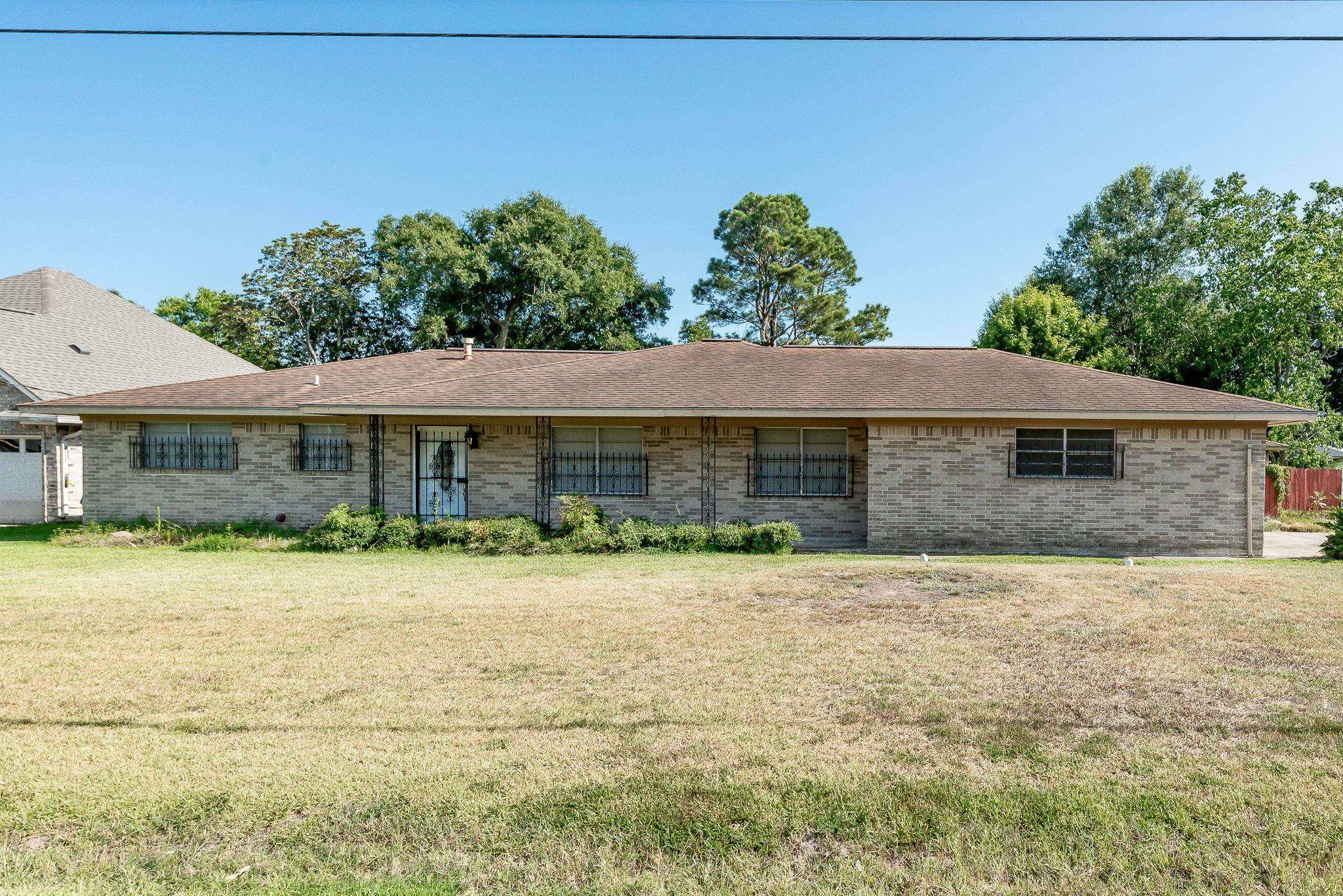 Property Photo:  735 Bridgeview  TX 77611 