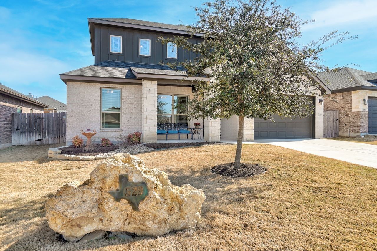 Property Photo: 529 Seabiscuit Drive TX 76537
