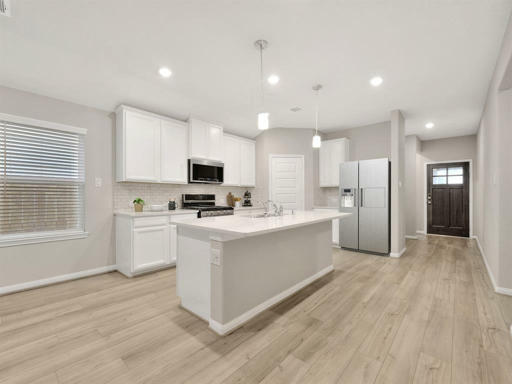 Property Photo: 213 Brooks Manor Court TX 77316