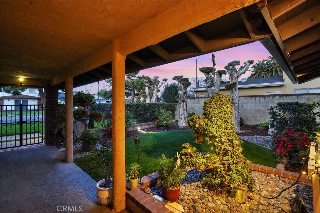 Property Photo:  15850 Londelius Street  CA 91343 